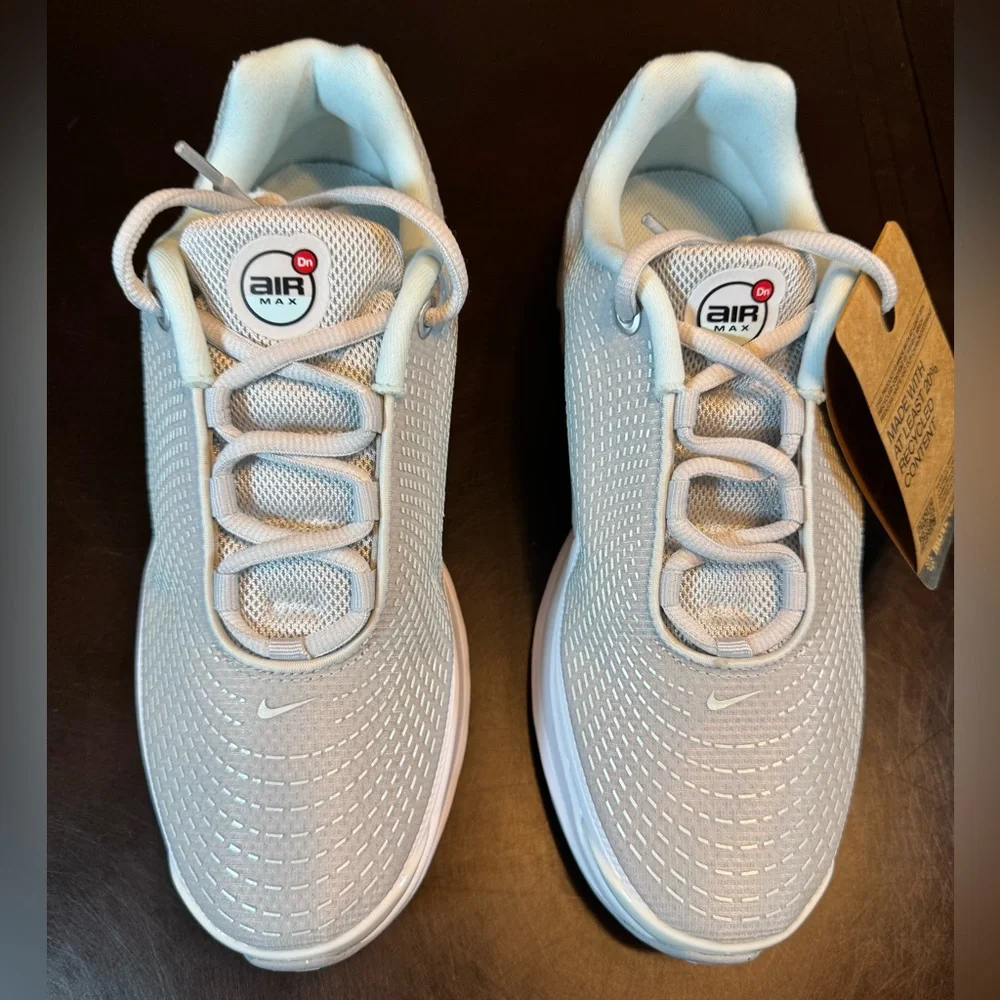 New Nike Air Max DN White Gray Sneaker Shoes Size US 7Y